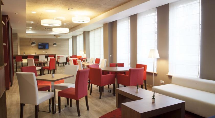 Campanile / Hotel